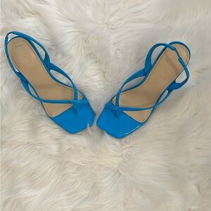 Blue strappy heel!